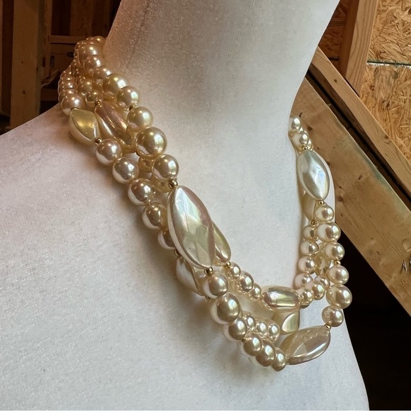 Multi Strand Faux Pearls Three Strand Elegant Statement - Picture 4 of 11